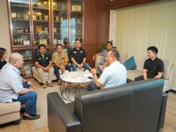 Dorong Persiapan Atlet Menuju PON XXII, LaNyalla Ajak KONI Jatim Gelar Puslatda Lebih Awal