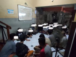 Rehab Merah Putih Lakukan Pemeriksaan Urin Kepada Staff 