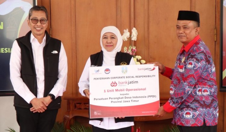 CSR Bankjatim Peduli Salurkan Mobil Ambulans-Bangun PJU di Jatim