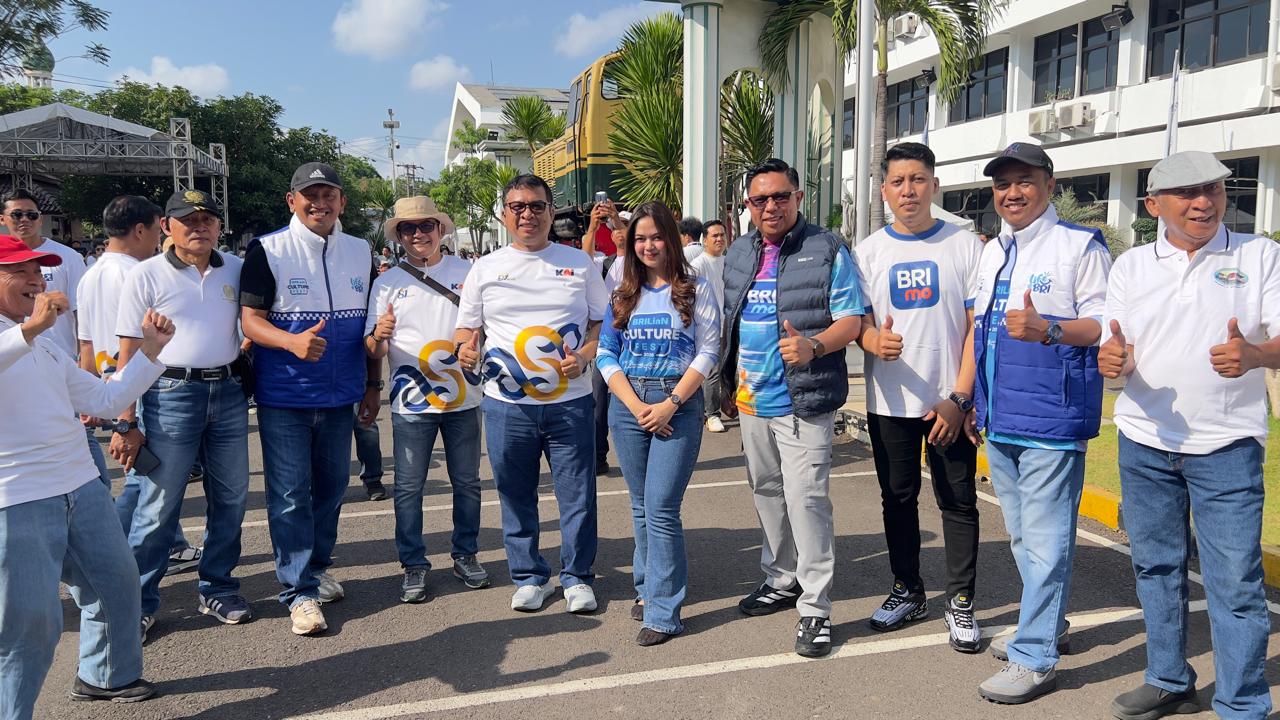 BRI Surabaya Kusuma Bangsa Promosikan BRImo dan QRIS di Perayaan HUT ke-81 KAI